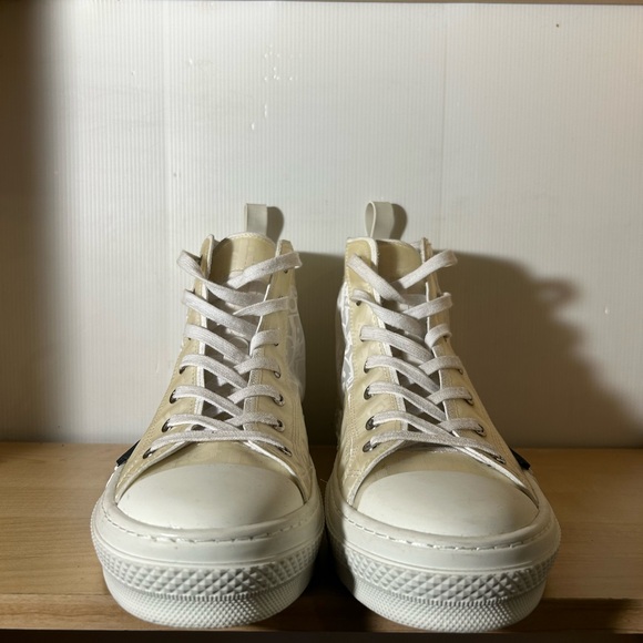 Dior Other - Dior B23 High-Top Sneaker - White